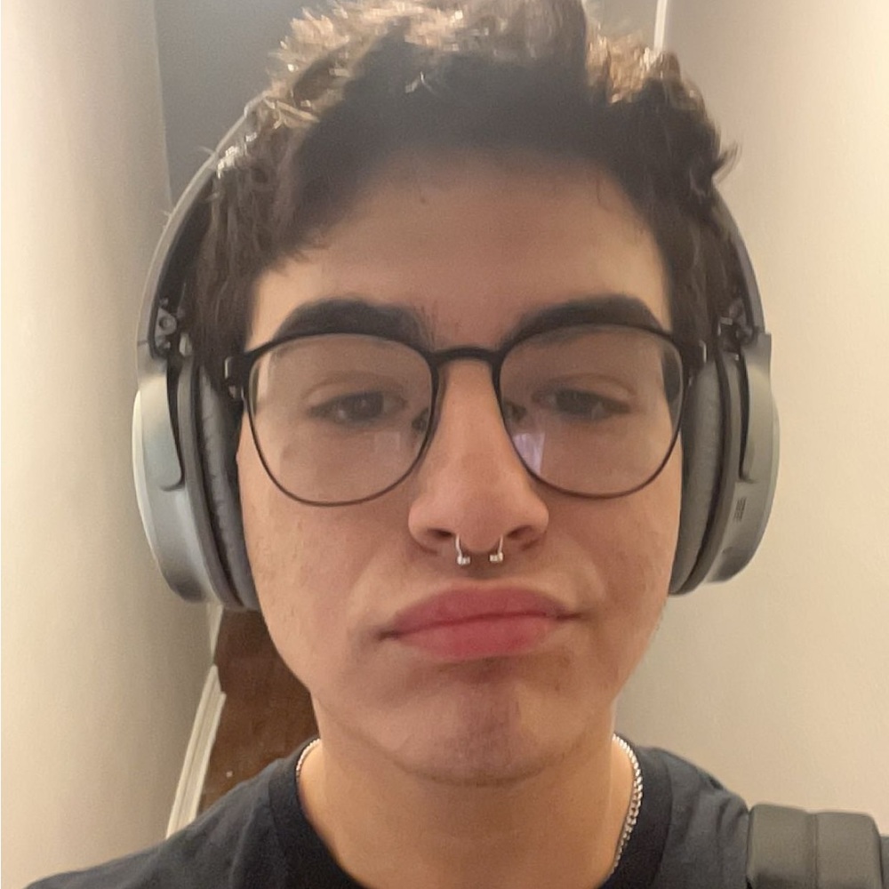 Meet your Posher, Aiden